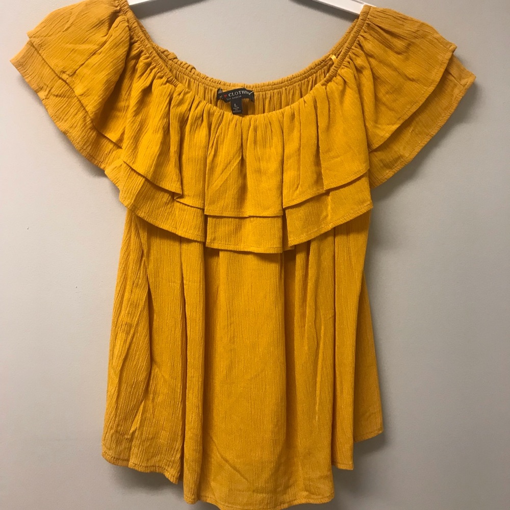 Gold off-the-shoulder crop top!